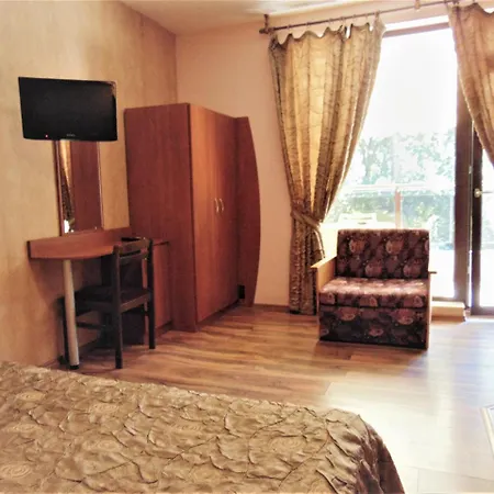 Gorski Kat 3*